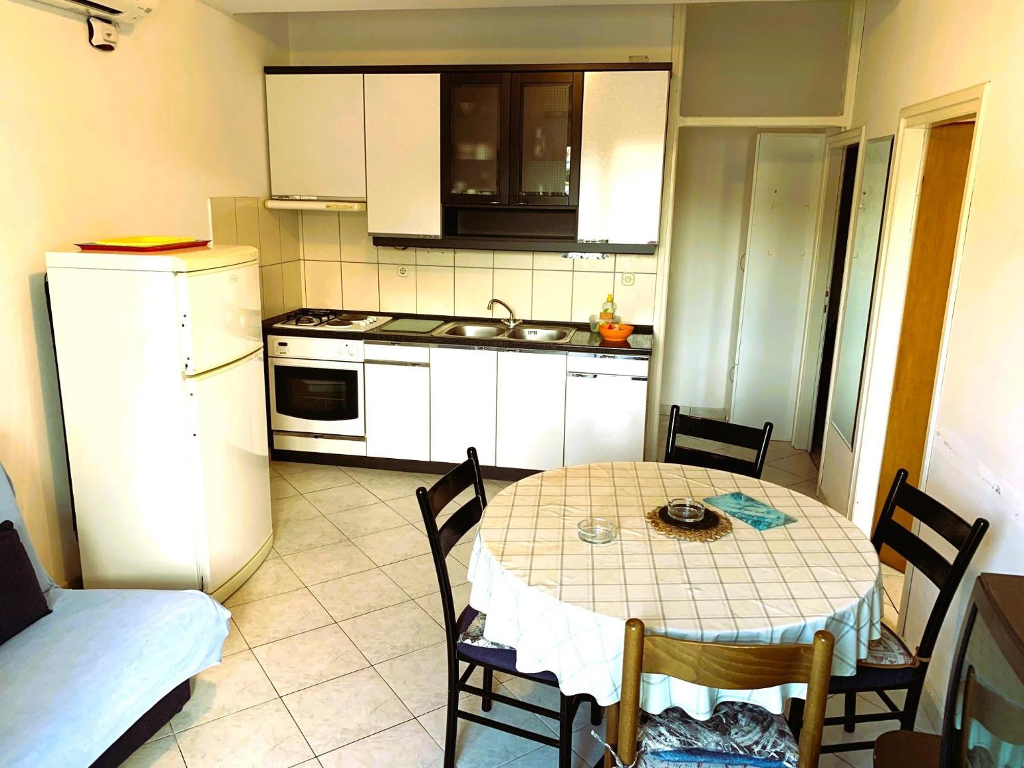 Apartments Bilo - Jela & Ivan Dolac ภายนอก รูปภาพ