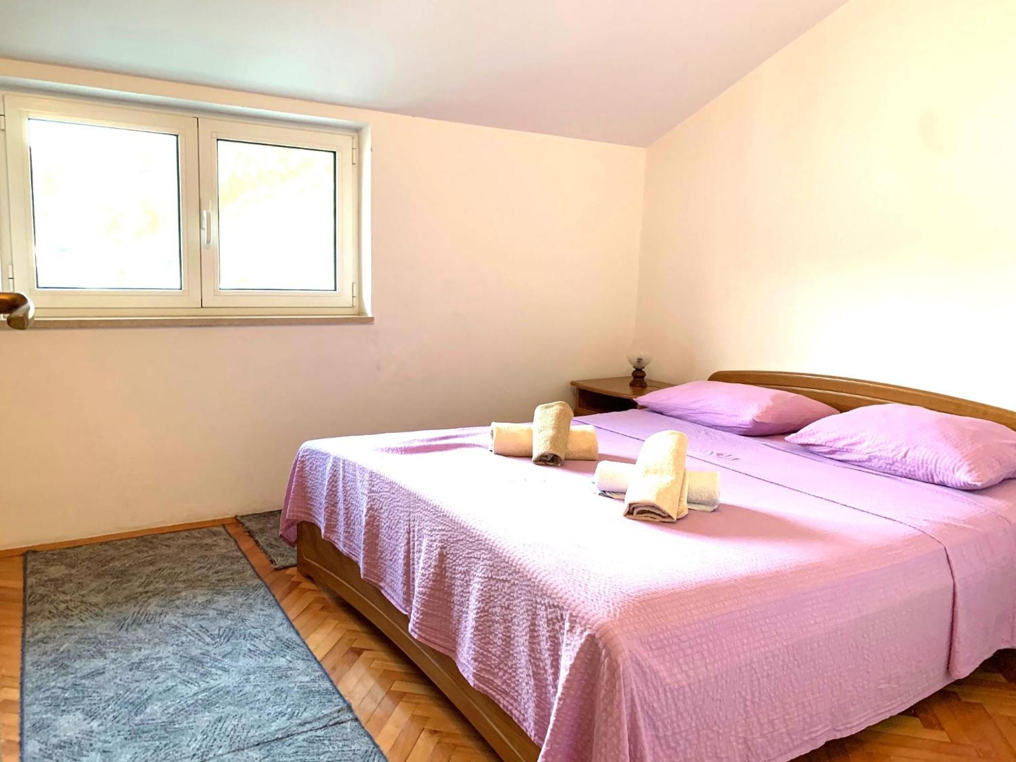 Apartments Bilo - Jela & Ivan Dolac ภายนอก รูปภาพ